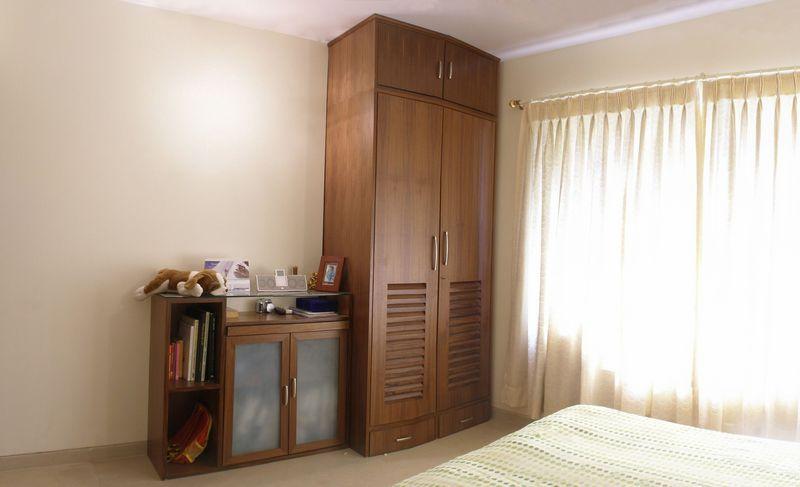 Almirah In Bedroom Gharexpert