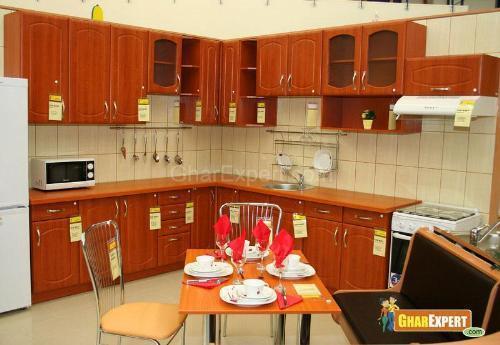 L-shaped kitchen