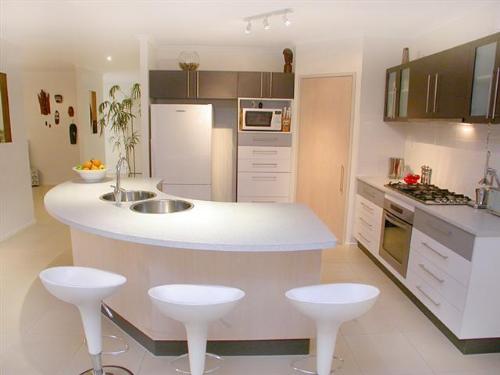 modern white cabinets