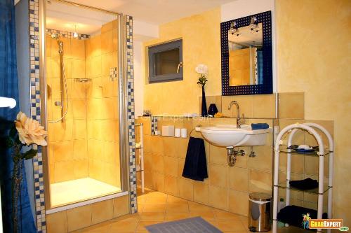Bathroom Shower Designs Bath Shower