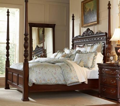 Traditional Bedroom Style with a Poster Bed Traditional Bedroom Style with a Poster Bed