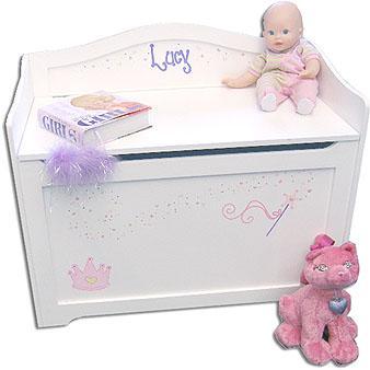 Baby Toy Box></P>
<P align=center><STRONG>(Baby Toy Box)</STRONG></P>
<P align=center>(This picture is contributed by 