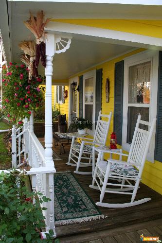 Bold Porch Design