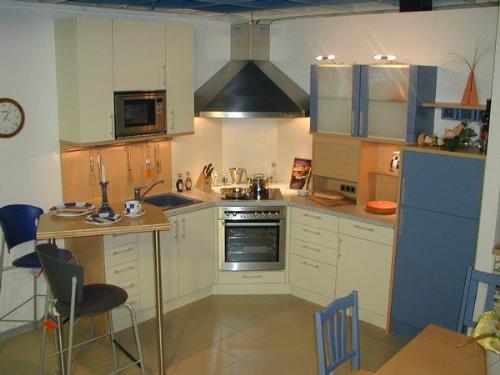 Small Space Kichen Small Kitchen Designs Kitchen Designs