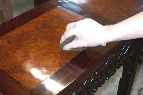 Application of french polish Application of french polish