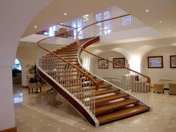 curved staircase