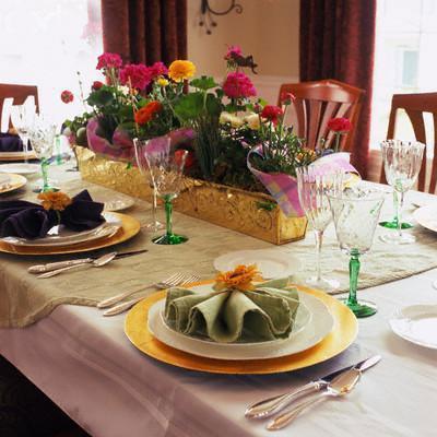 Dining Table Flower Decor