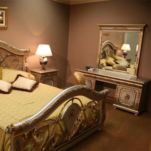 Transitional Bedroom Furniture